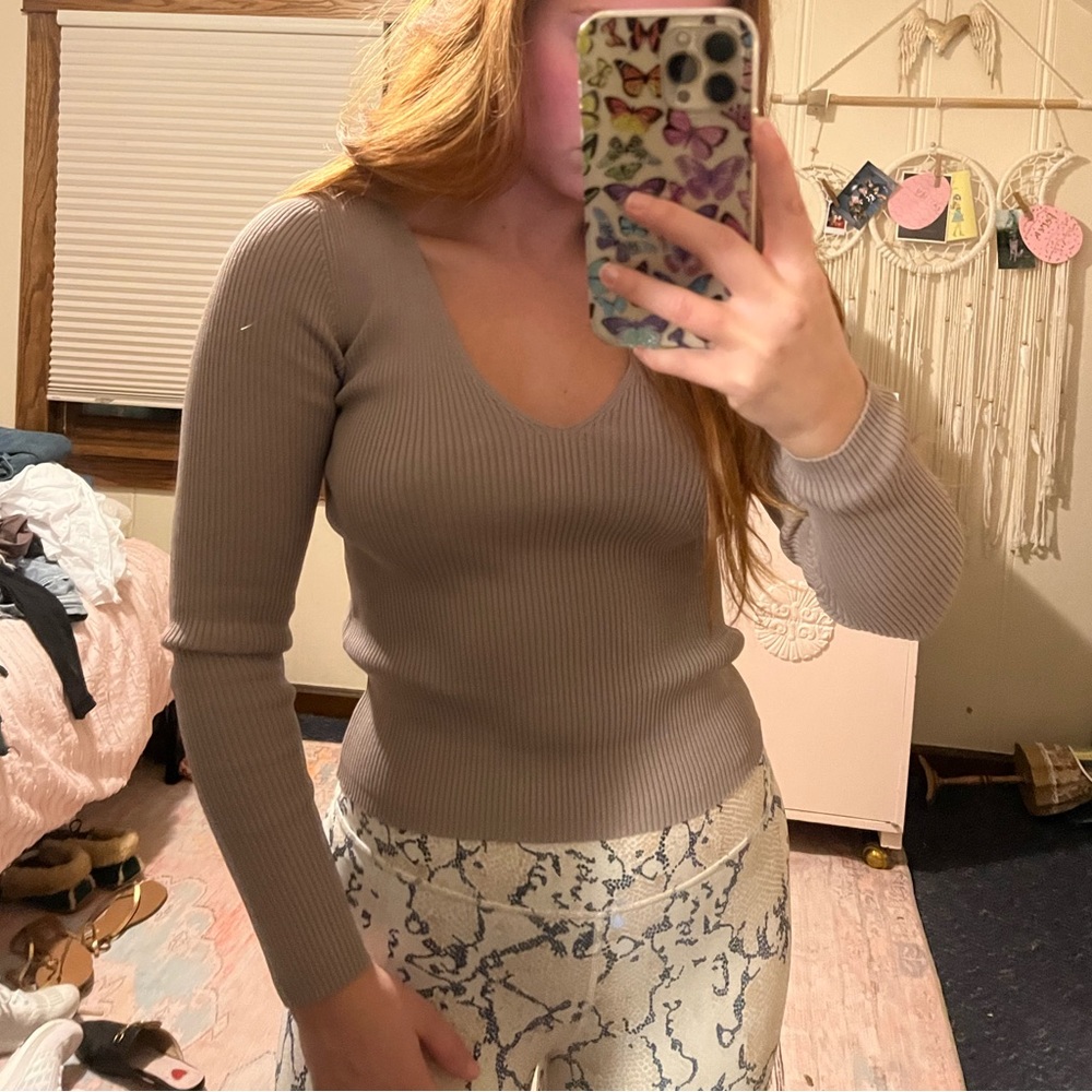 ZARA Top - Picture 2 of 3